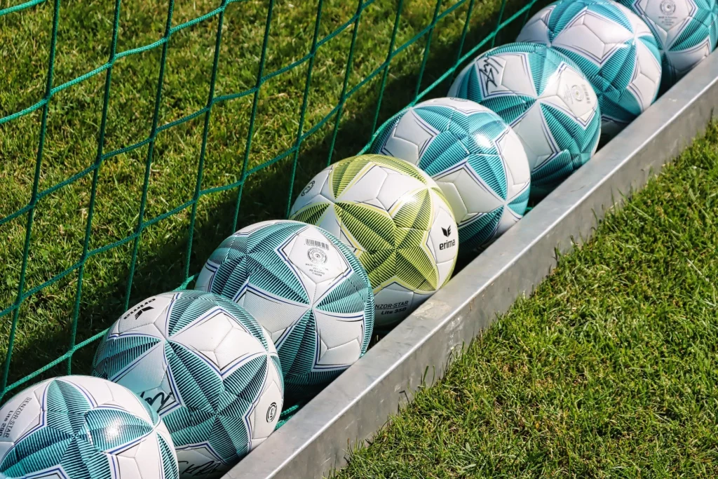 Palloni da calcio per calciatori e scommesse